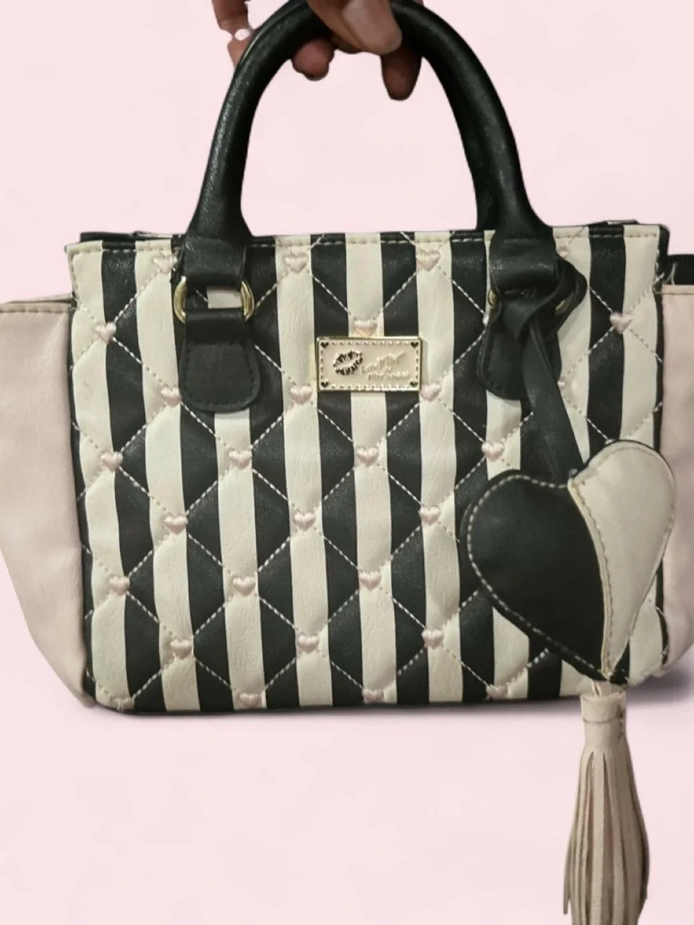 Early 2000s vintage Luv by Betsey Johnson handbag with heart detail